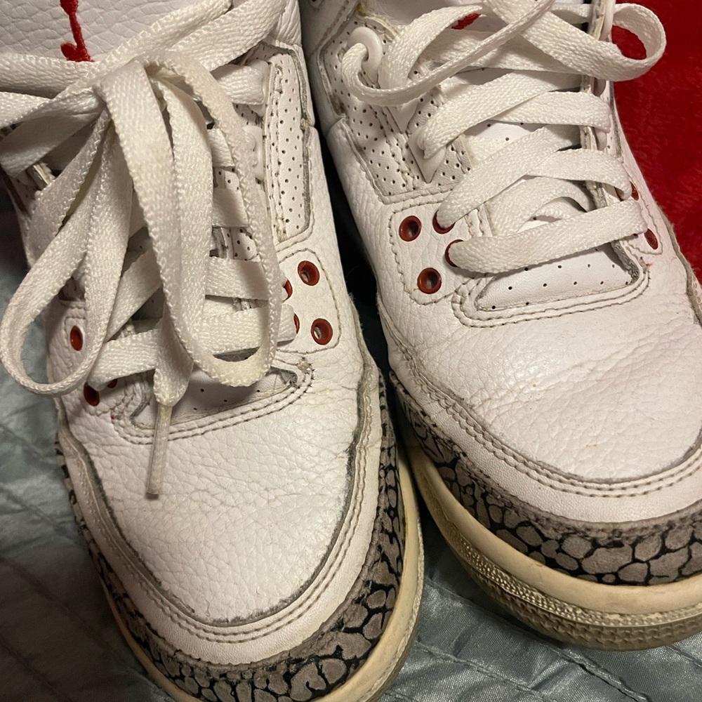 Jordan 4 - Picture 2 of 5
